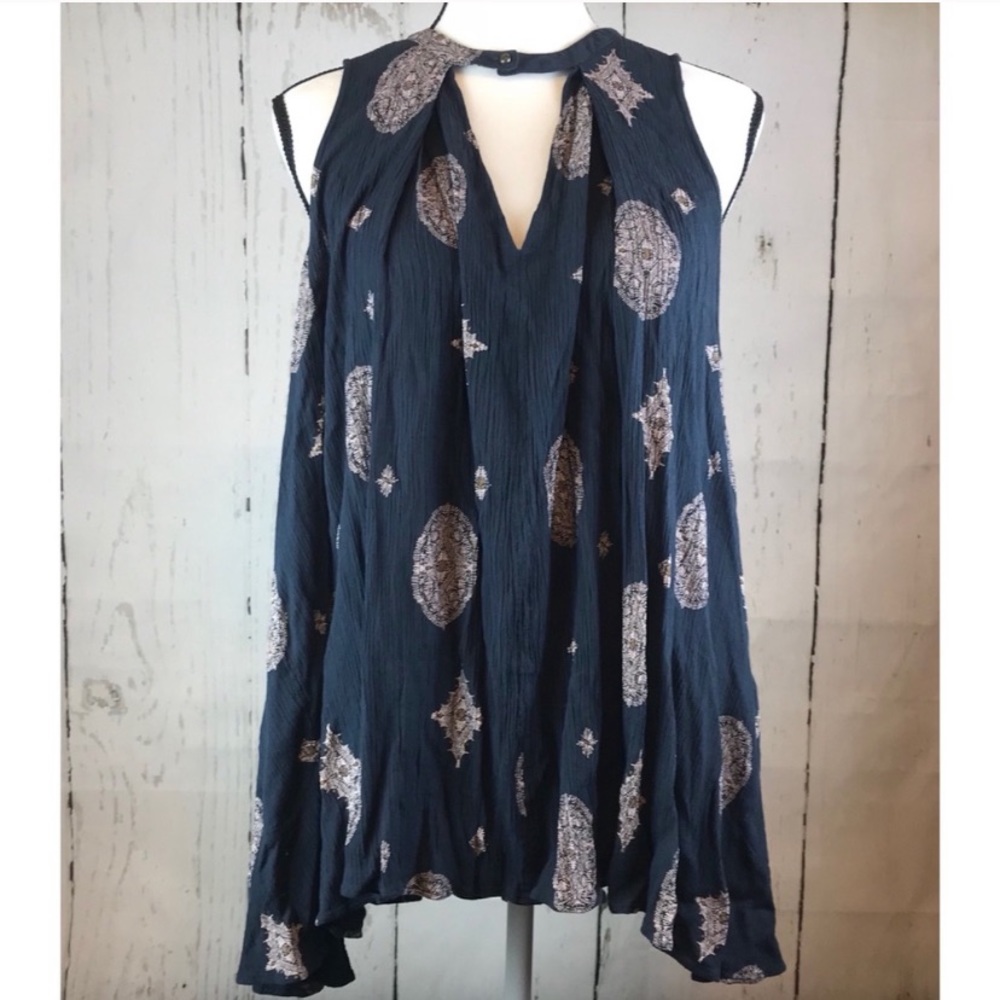 FREE PEOPLE CHOKER TUNIC in navy!!!